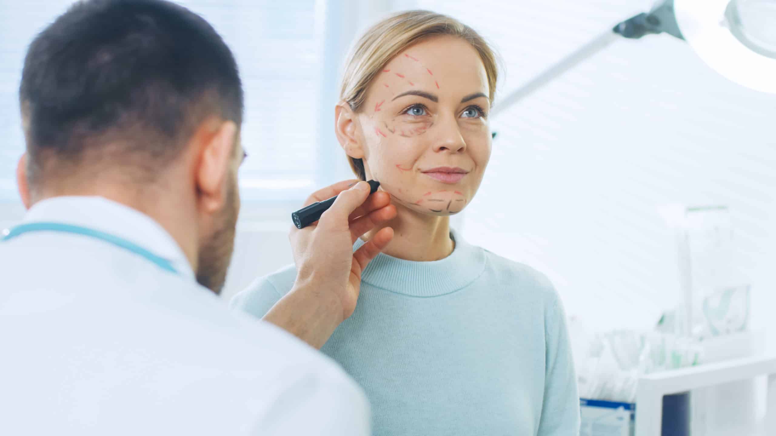 Your Facelift Recovery Explained: Day 1 to Day 30 Image