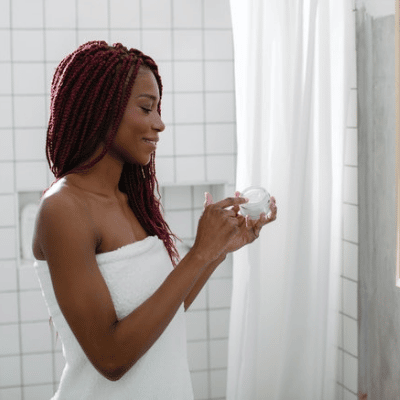 How To Pick A Body Serum For Your Below-The-Neck Glow Image